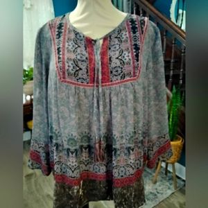 Knox Rose peasant top. L